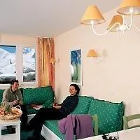Residence Pierre Et Vacances Les Gemeaux Macot-la-Plagne 0*,  프랑스